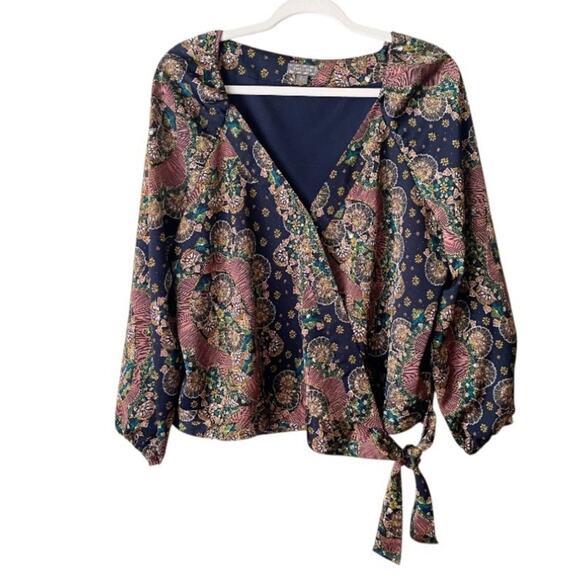 Point Sur J. Crew | Satin Crepe Paisley Floral Wrap Blouse Top V-neck Navy Large - Picture 1 of 8